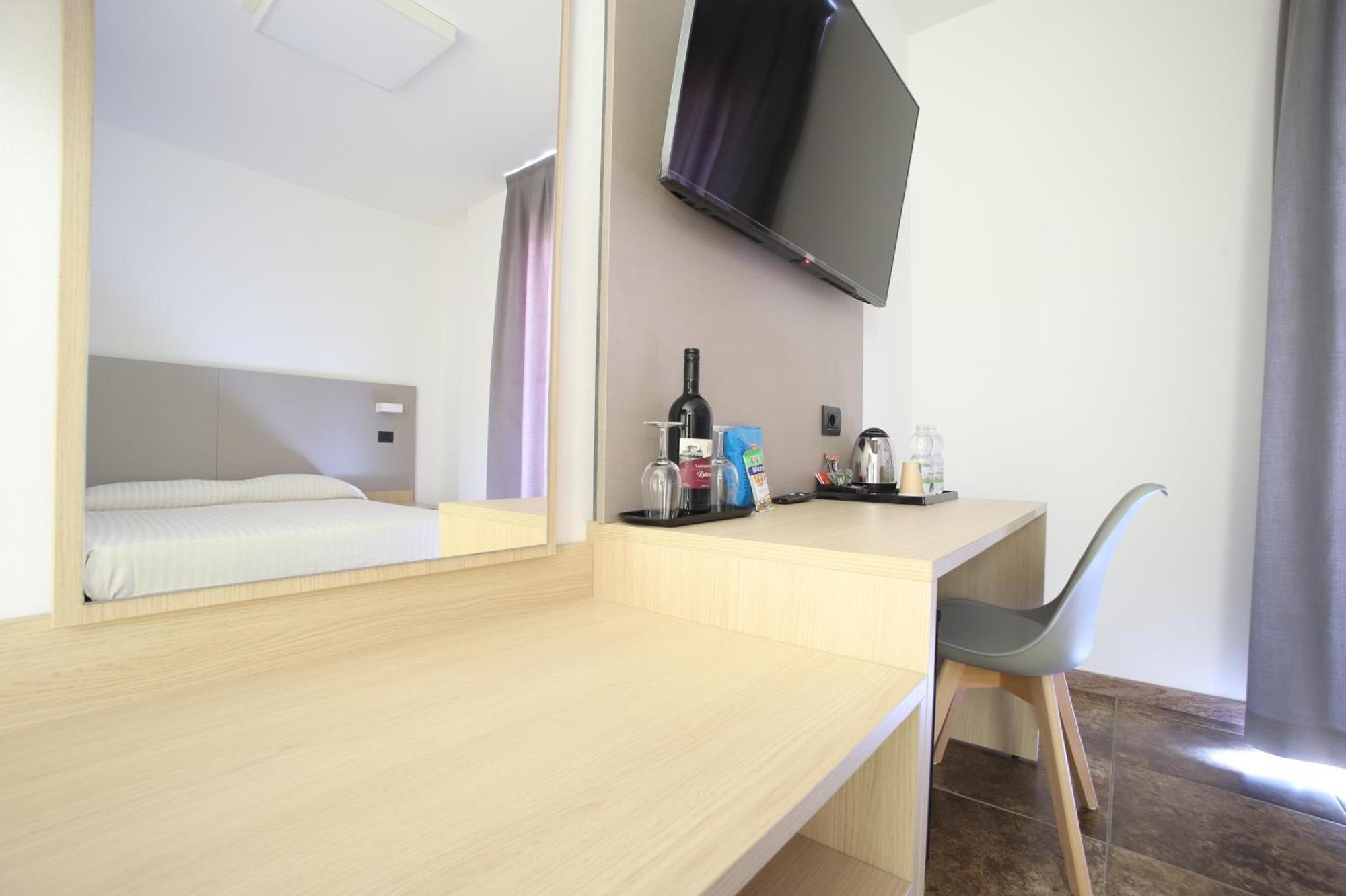 Tiby Hotel 모데나 외부 사진